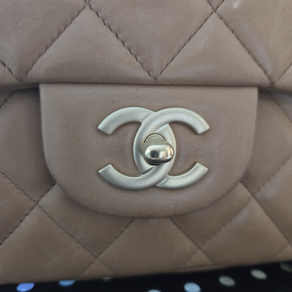 CHANEL Jumbo Single Flap ✨️ Camel Brown Lambskin with Champagne GHW - Picture 8 of 12